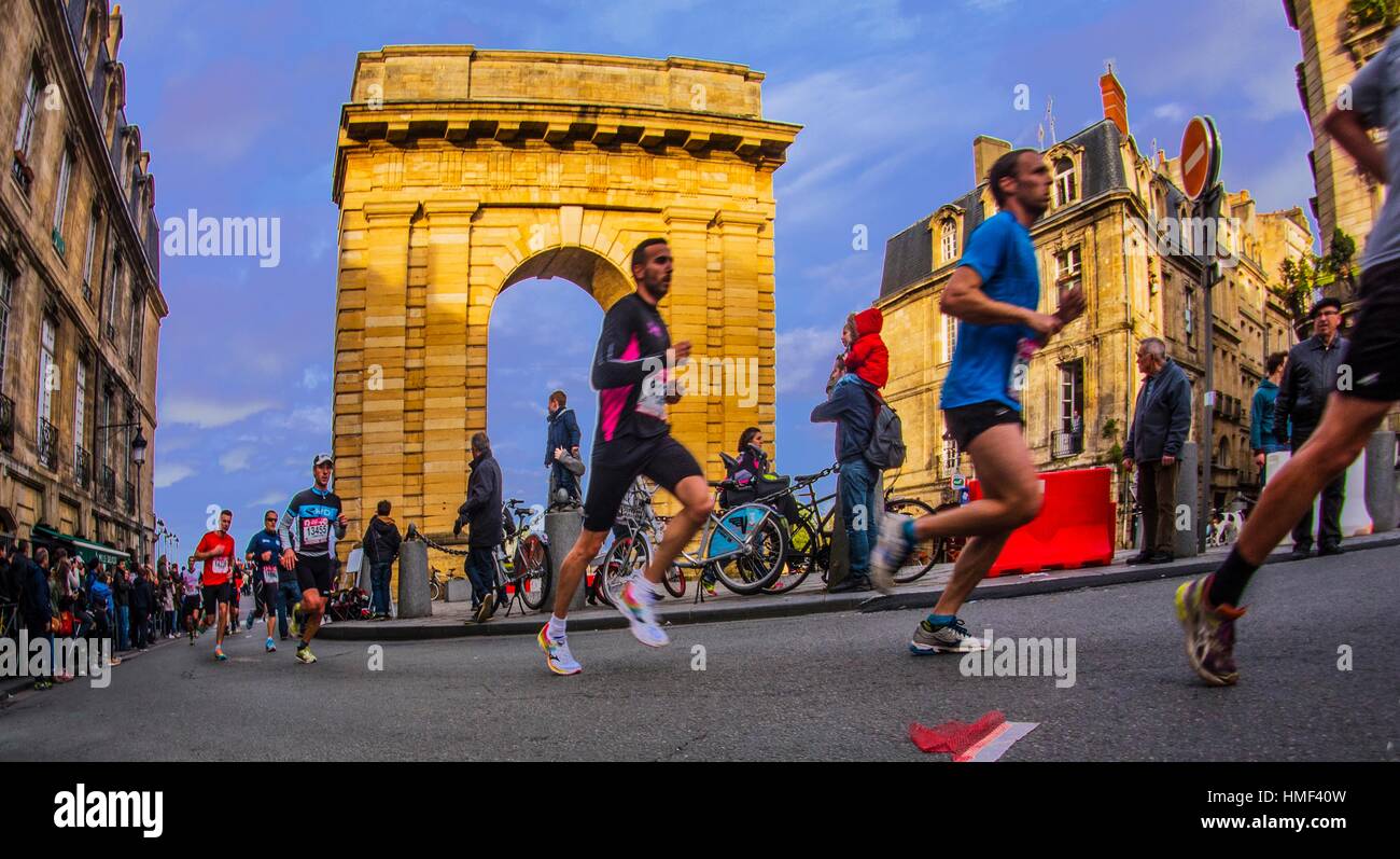  Marathon at Bordeaux, Gironde, Aquitaine, France Stock Photo - Alamy Illustration 