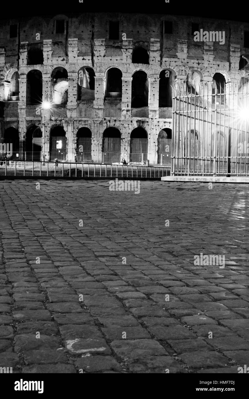 Europe italy rome colosseum Black and White Stock Photos & Images - Alamy