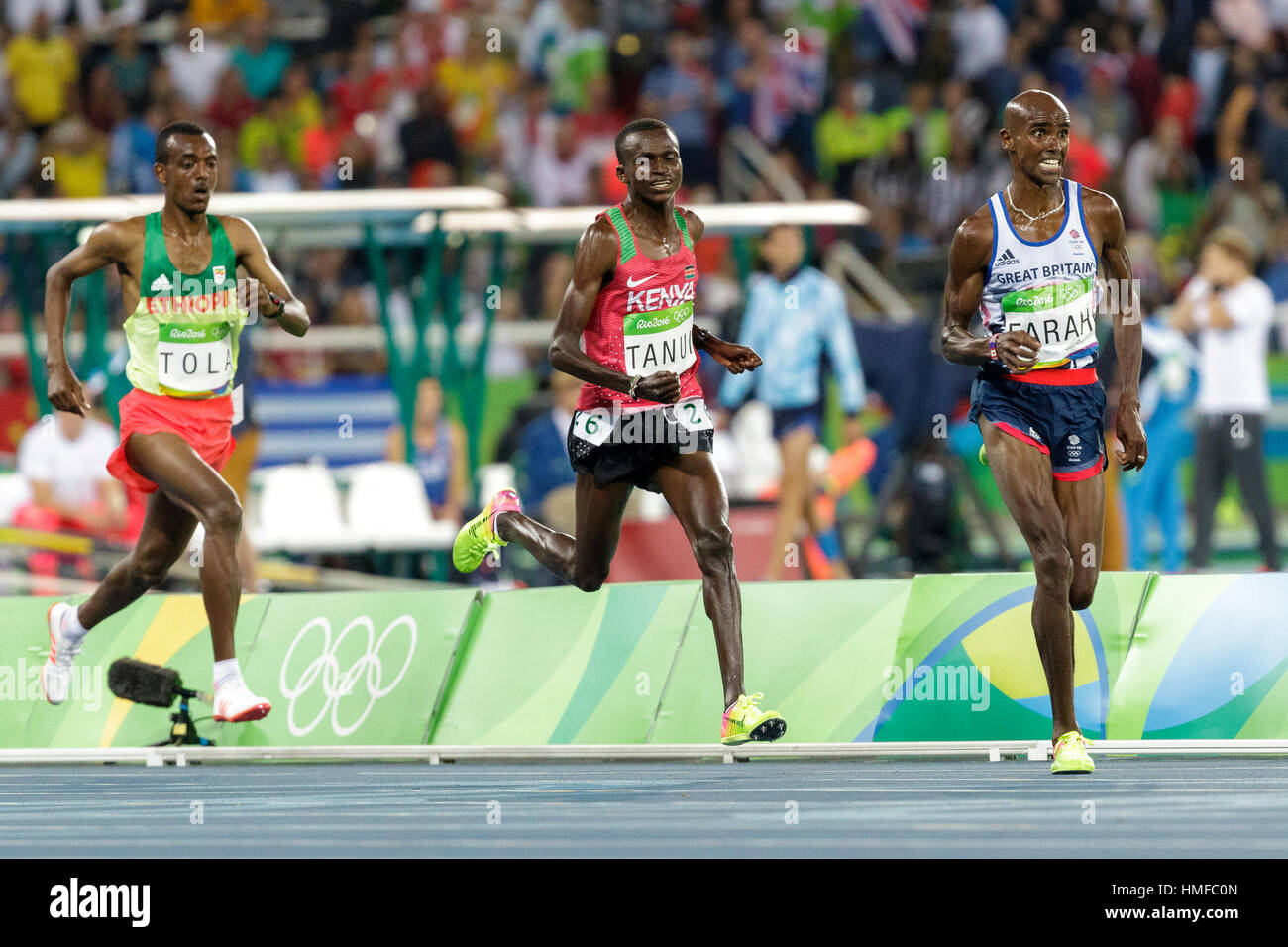 Rio de Janeiro, Brazil. 13 August 2016. Mo Farah (GBR) wins the gold medal in the Men's 10,000m at the 2016 Olympic Summer Games. ©Paul J. Sutton/PCN Stock Photo