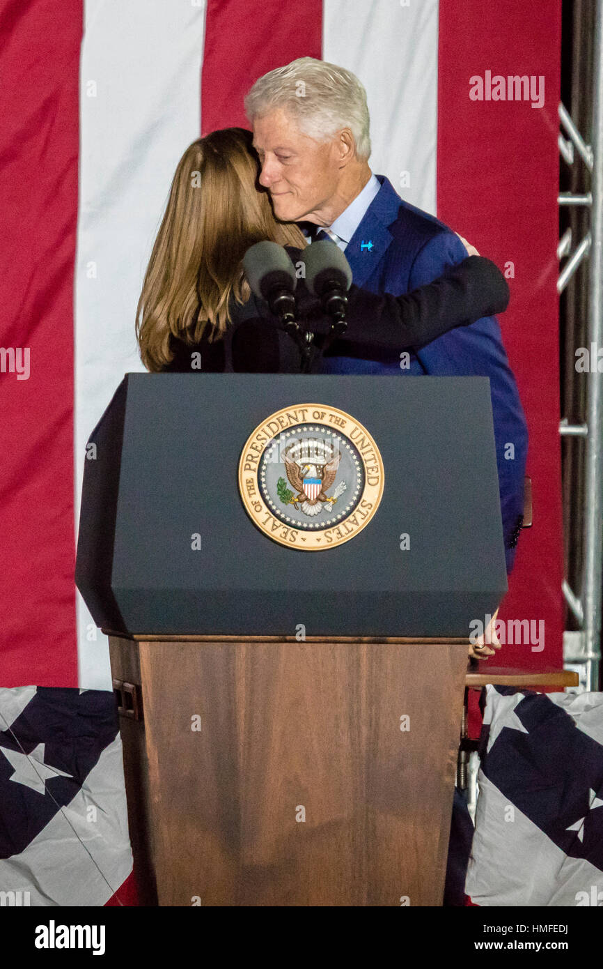 NOVEMBER 7, 2016, INDEPENDENCE HALL, PHIL., PA - PHILADELPHIA, PA - NOVEMBER 07: President Bill Clinton and Chelsea Clinton Mezvinsky appear the Night Before rally at Independence Hall on November 7, 2016 in Philadelphia, Pennsylvania. Stock Photo