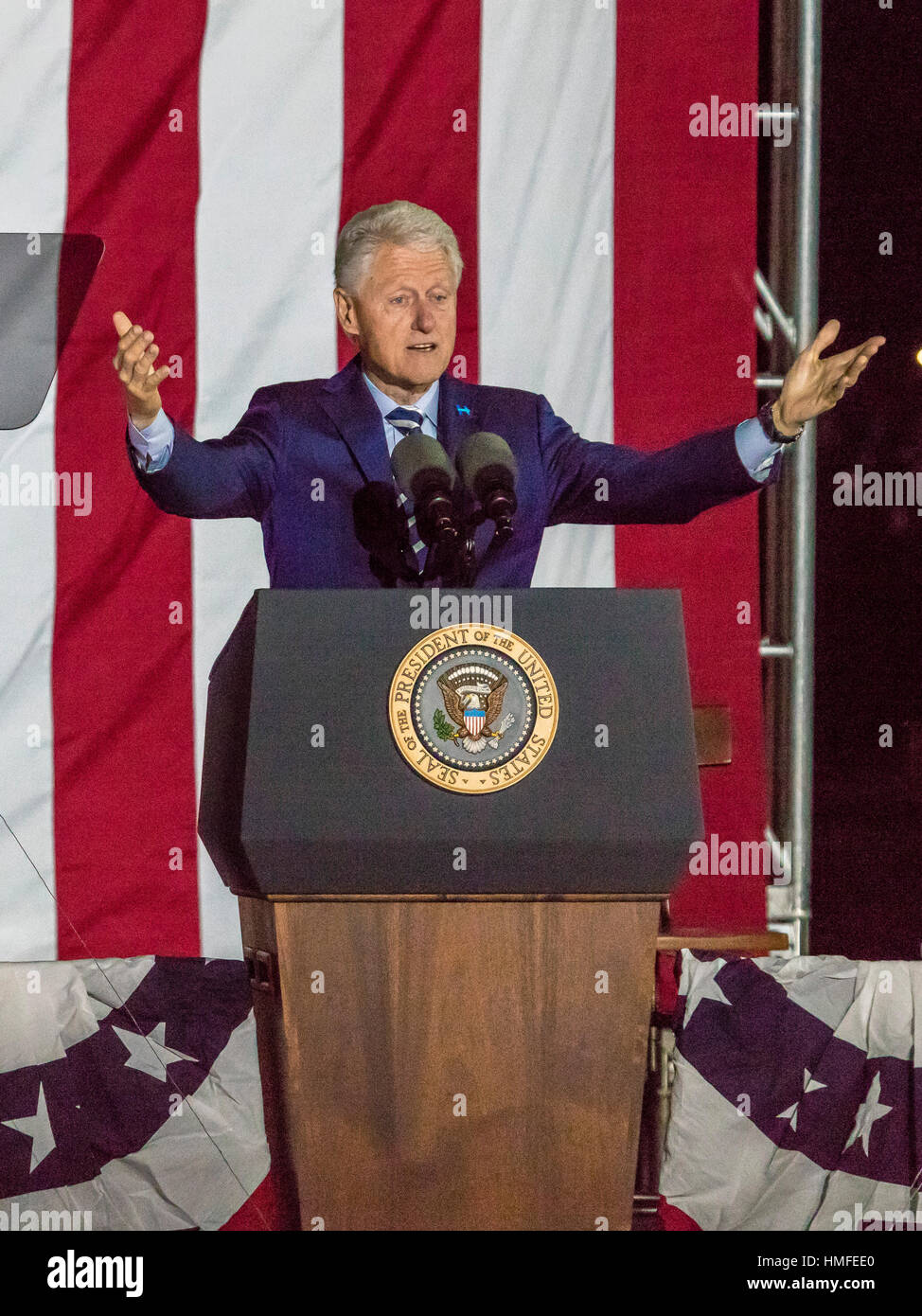NOVEMBER 7, 2016, INDEPENDENCE HALL, PHIL., PA - PHILADELPHIA, PA - NOVEMBER 07: President Bill Clinton speaks the Night Before rally at Independence Hall on November 7, 2016 in Philadelphia, Pennsylvania. Stock Photo