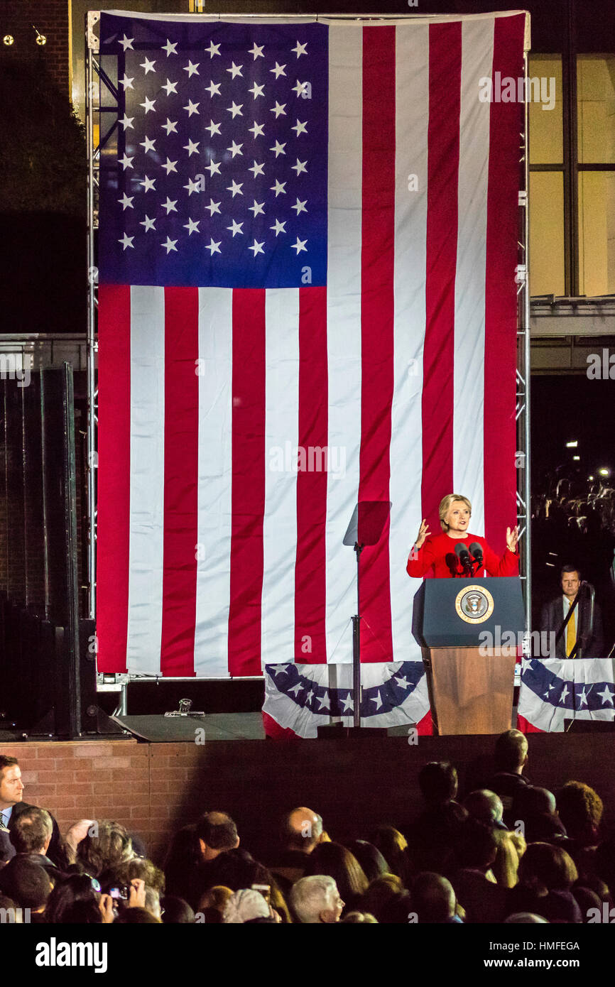 NOVEMBER 7, 2016, INDEPENDENCE HALL, PHIL., PA - Hillary Clinton Holds Election Eve Get Out The Vote Rally With Bruce Springsteen and Jon Bon Jovi , President and Michelle Obama and Bill and Chelsea Clinton. Stock Photo