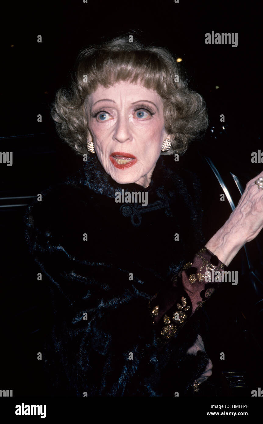Bette Davis Baby Jane Makeup