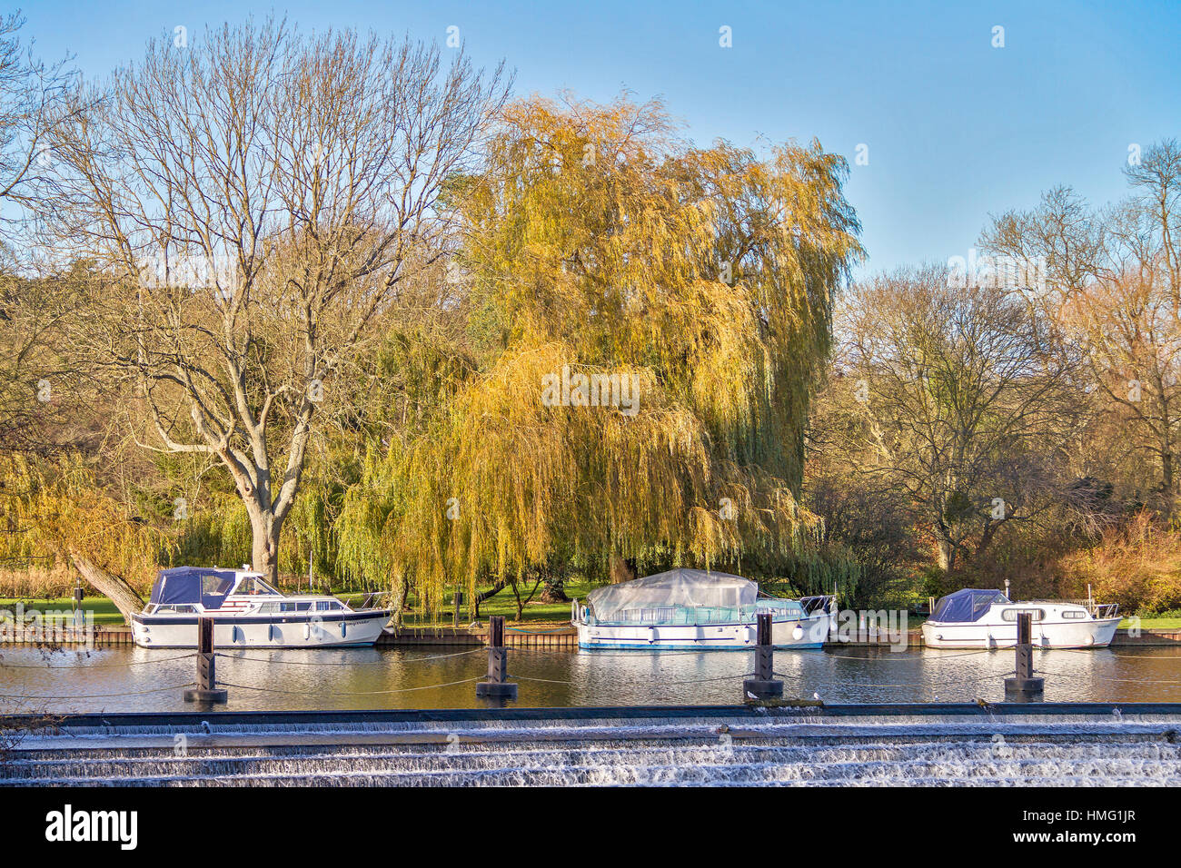 The Weir At Goring On Thames Oxfordshire UK Stock Photo
