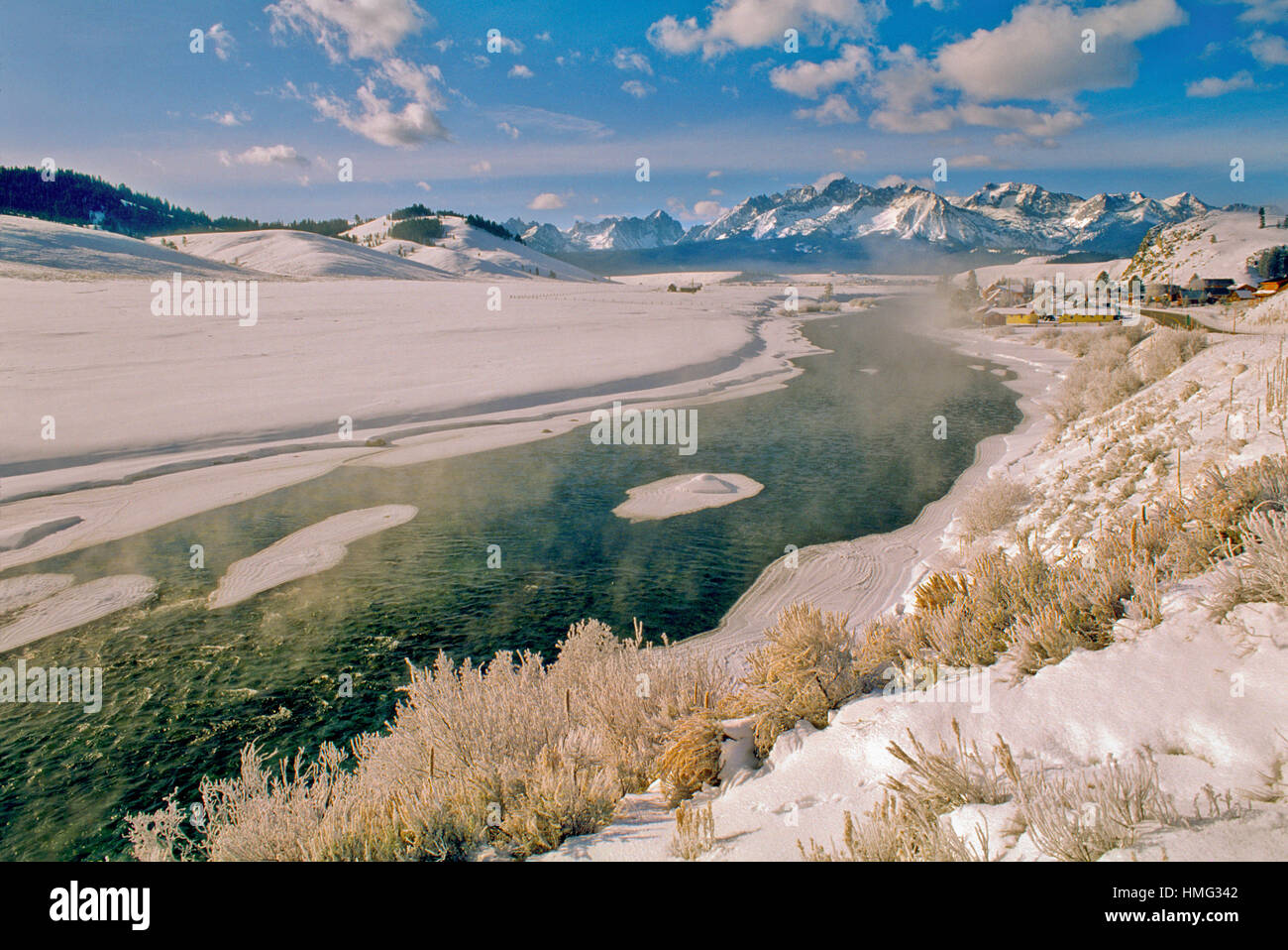 Winter, Salmon River and Sawtooth Mountains, Stanley, Idaho, USA Stock Photo
