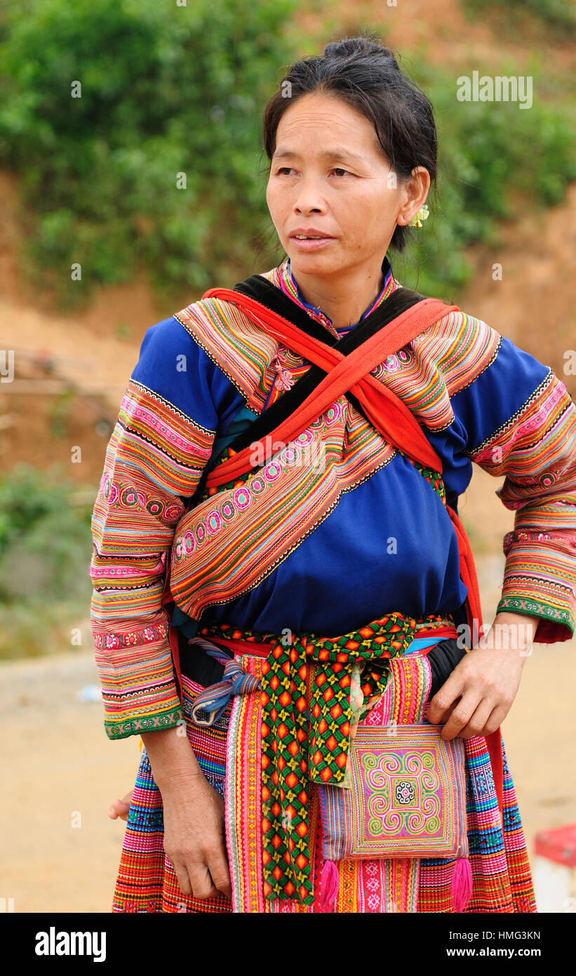 North bac ha tribal woman hi-res stock photography and images - Alamy