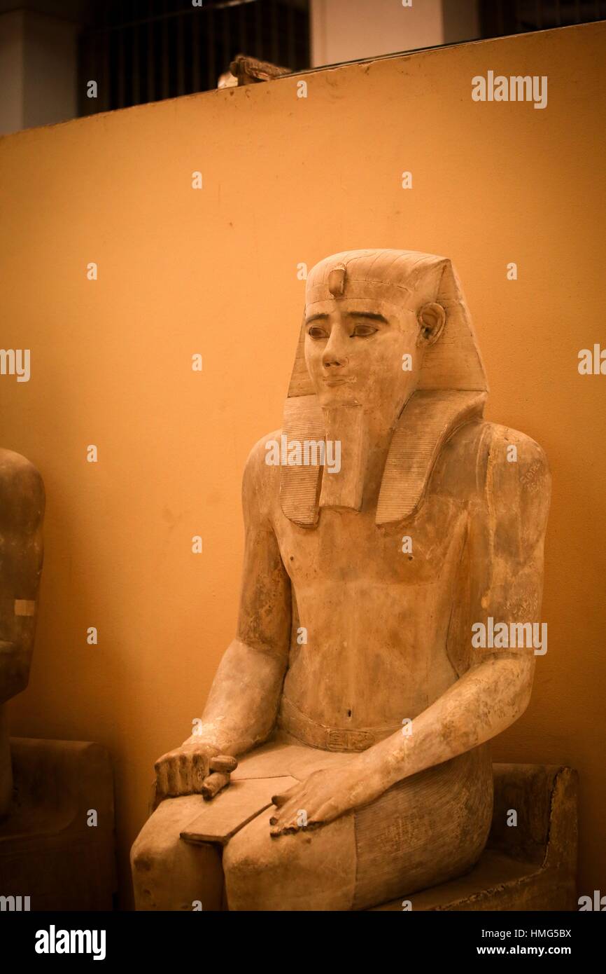 Egyptian civilization, statue of king. Cairo, Egyptian Museum Stock Photo