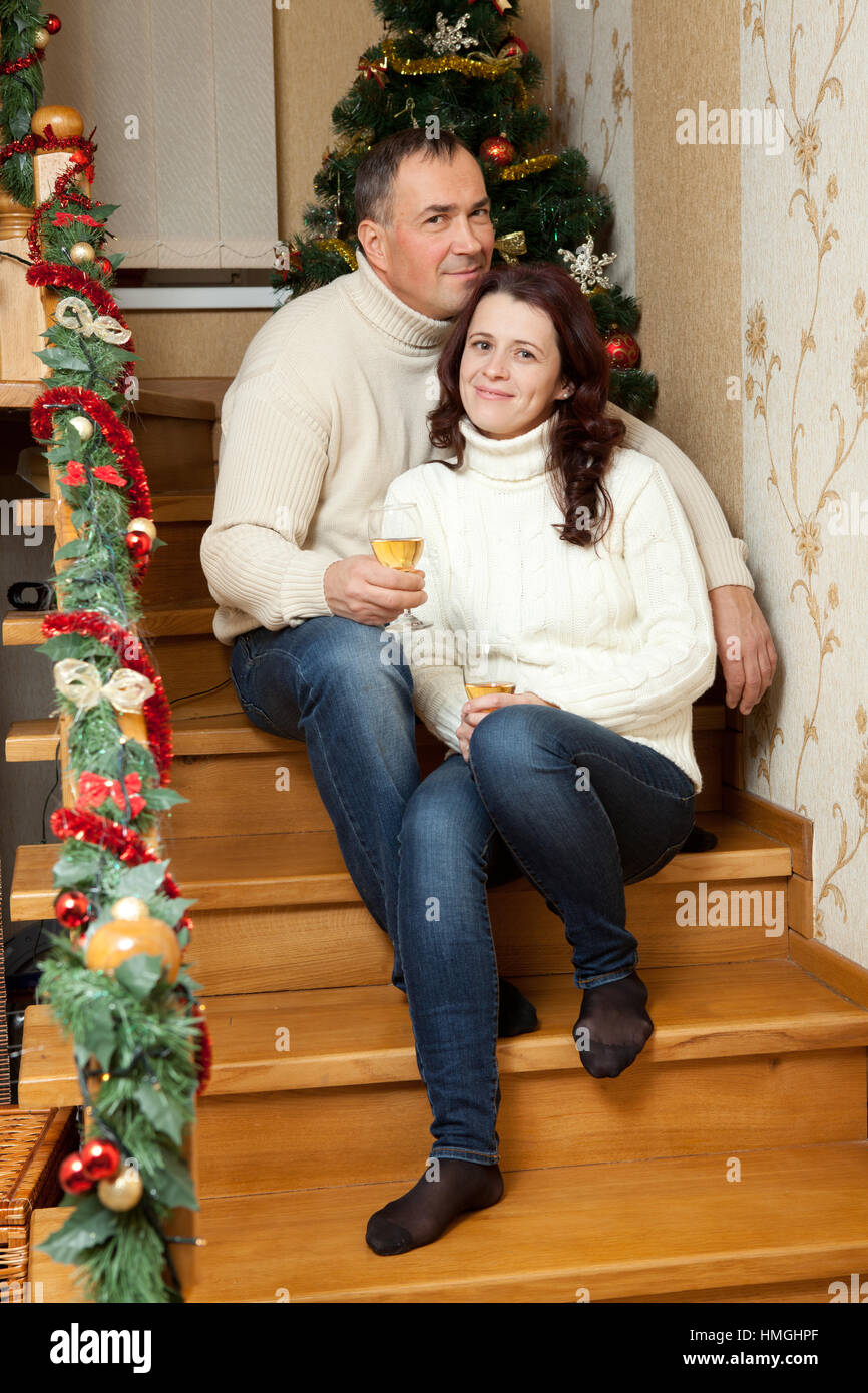 Capturing a happy moment. Beautiful young loving couple bonding to each  other and smiling while making selfie with Christmas Tree in the background  13292958 Stock Photo at Vecteezy