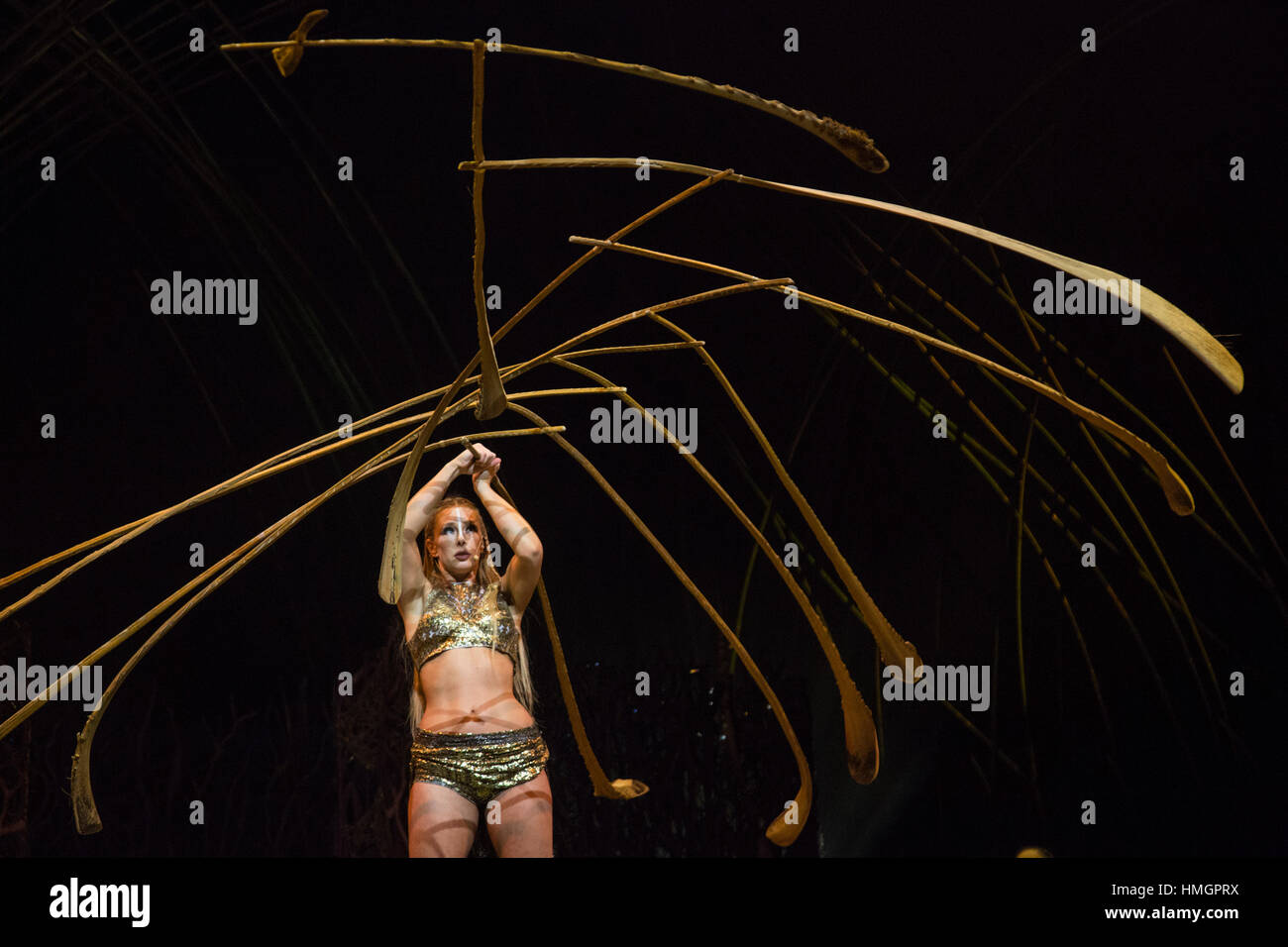 London Uk 11 January 16 Balance Goddess Lara Jacobs Rigolo Stock Photo Alamy