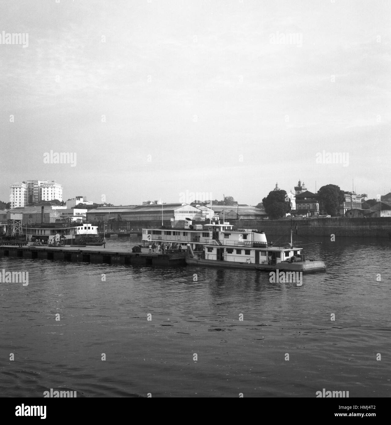 Hafen am Fluss Amazonas, Brasilien 1966. Harbor at the river Amazon, Brazil  1966 Stock Photo - Alamy