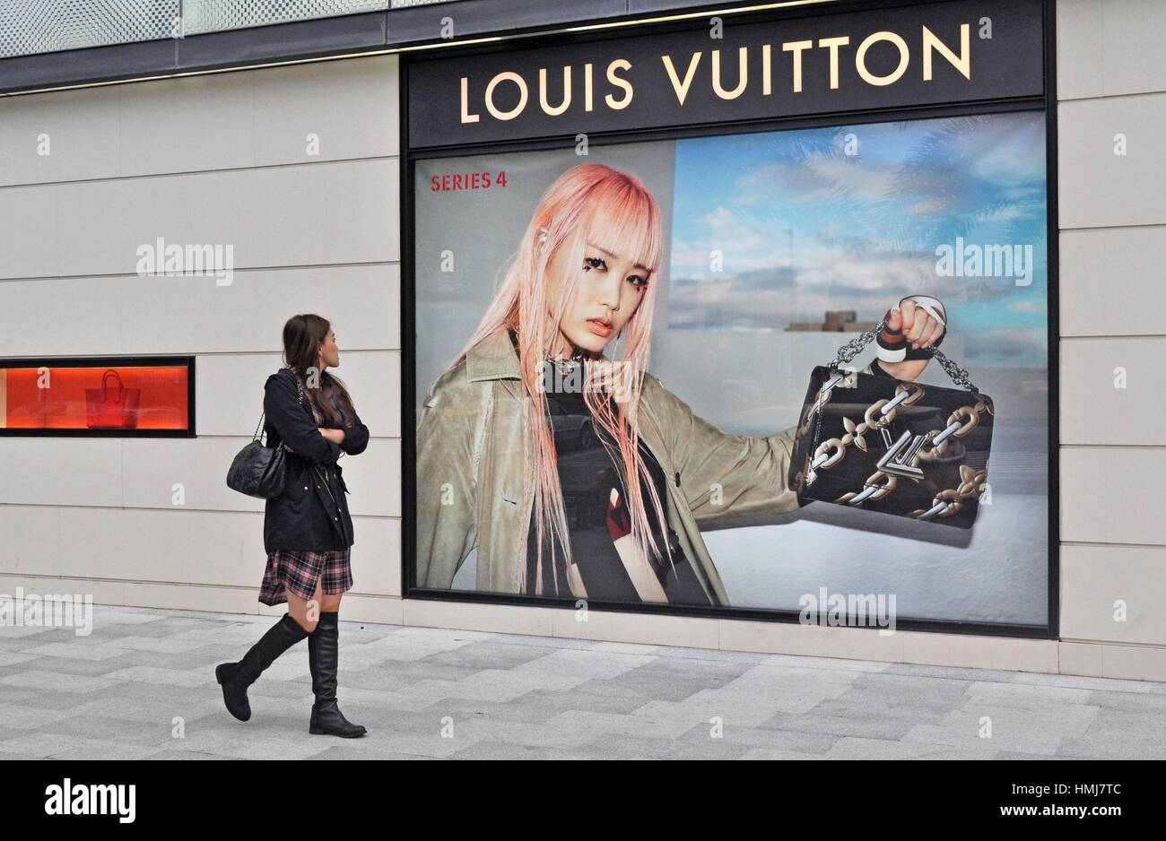 Louis vuitton ads hi-res stock photography and images - Alamy