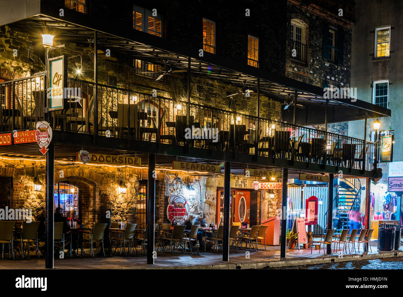 Nightlife on River Street in Savannah, at Night Stock Photo Alamy