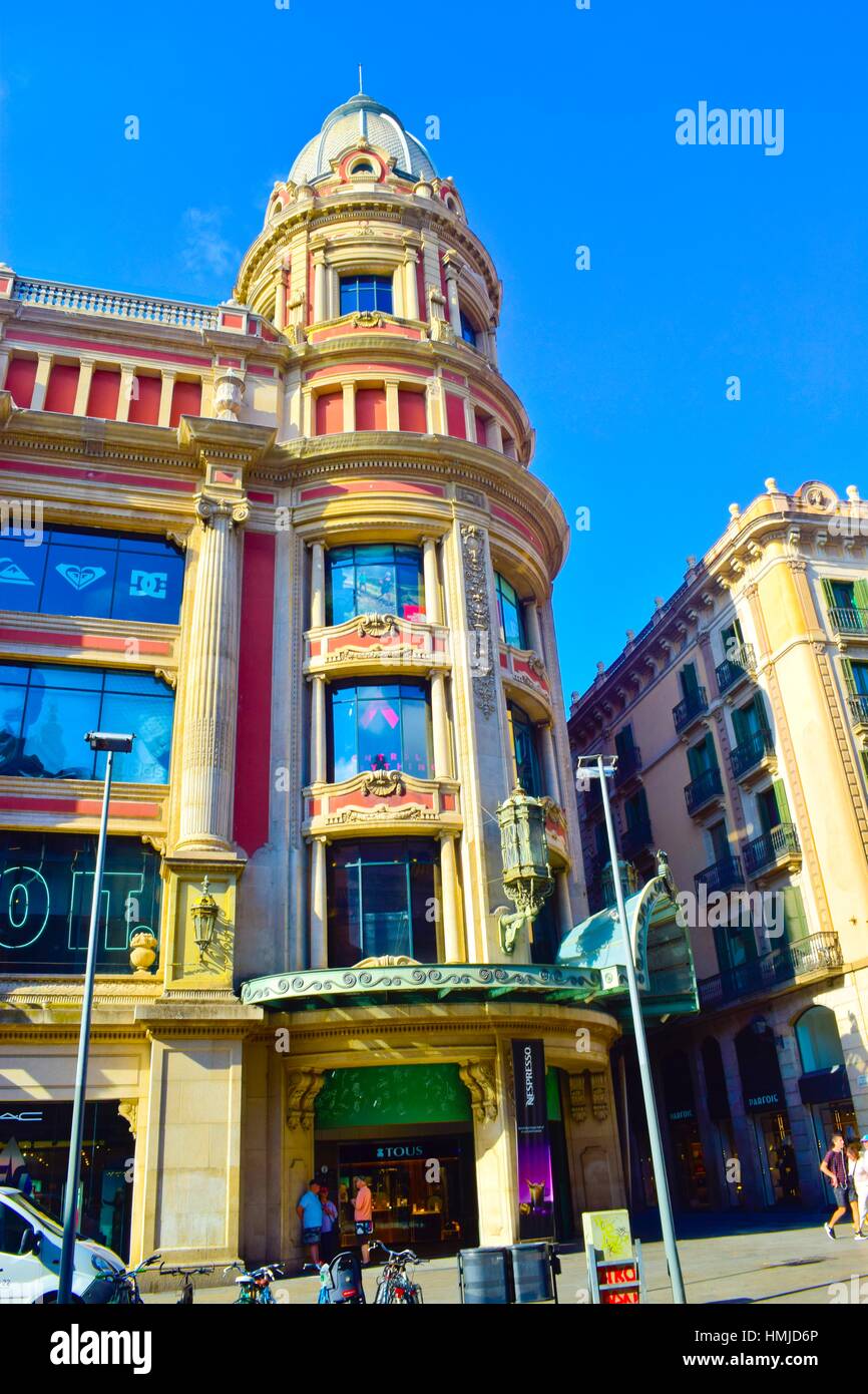 El Corte Ingles department store building. Portal de l´Angel, Barcelona,  Catalonia, Spain Stock Photo - Alamy