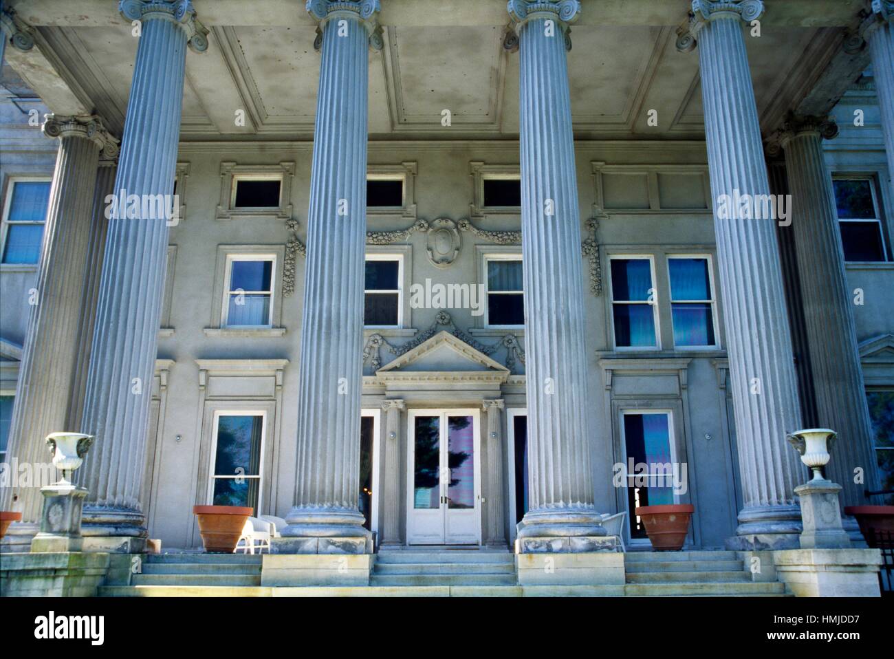 Mills mansion new york hires stock photography and images Alamy