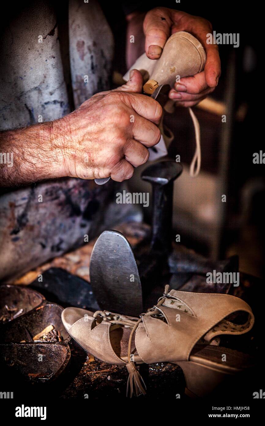 Shoe Mender Stock Photos & Shoe Mender Stock Images Alamy
