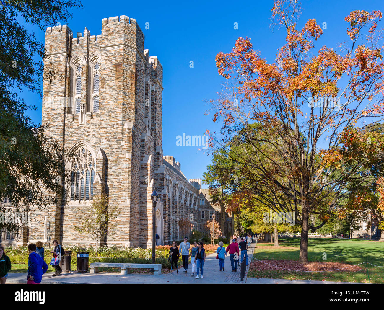 Duke University, Durham, North Carolina, USA. View of the campus from Chapel Drive, with Rubenstein Rare Book Library to left. Stock Photo