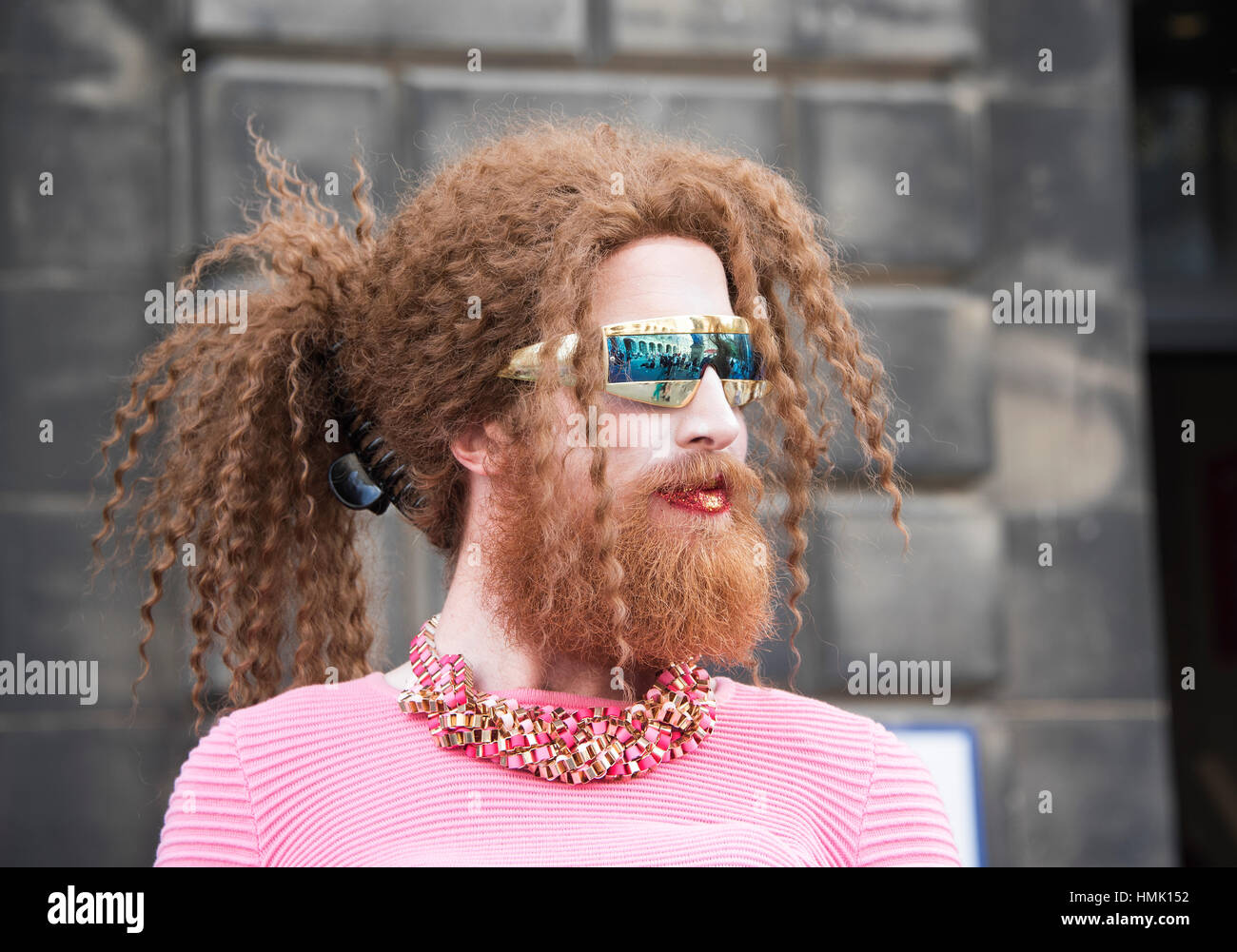Edinburgh Fringe performer in High Street advertising show Stock Photo
