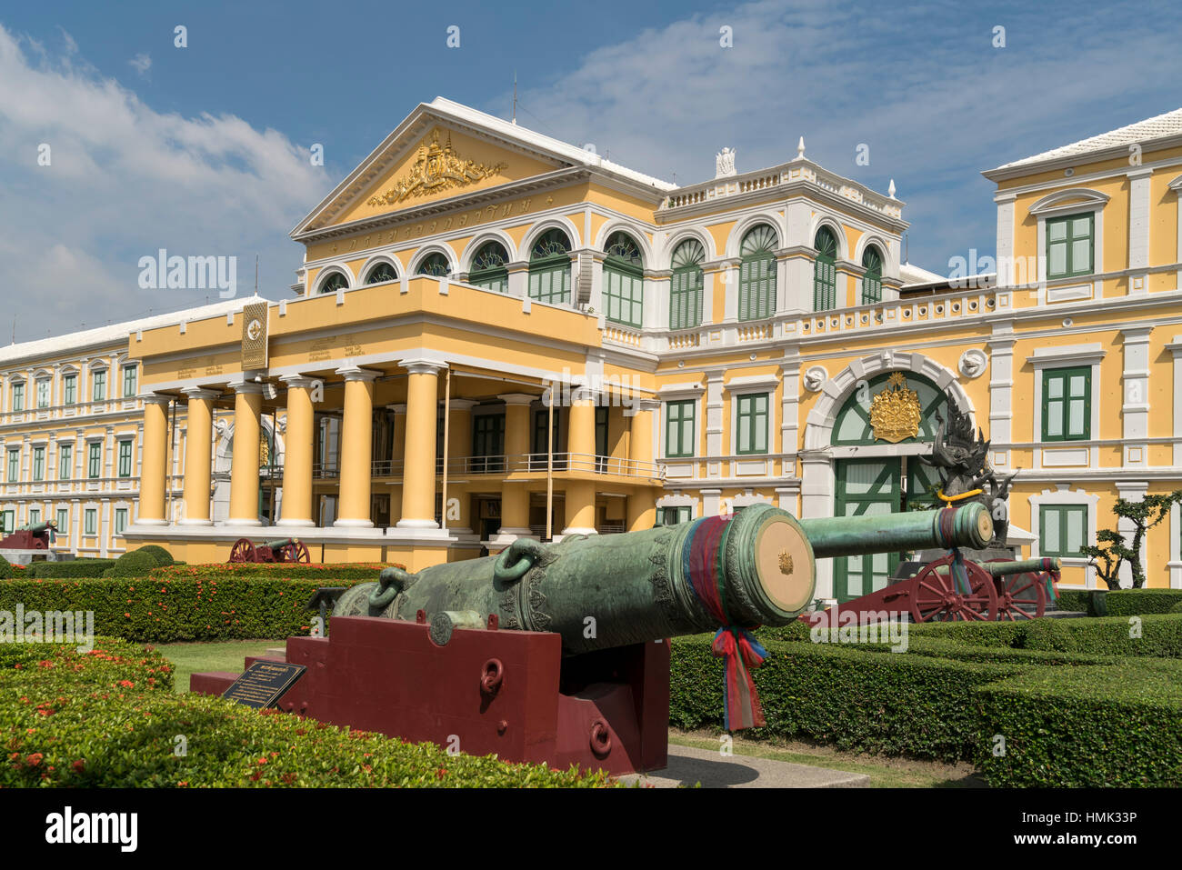 Cannons in front of ministry of defense, Bangkok, Thailand Stock Photo