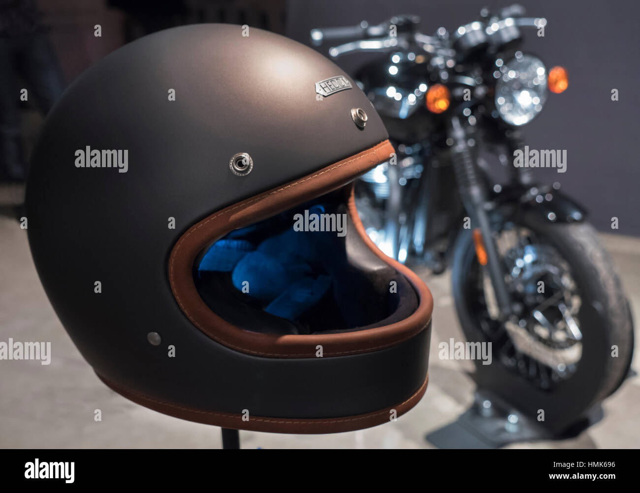 halfords motorcycle crash helmets