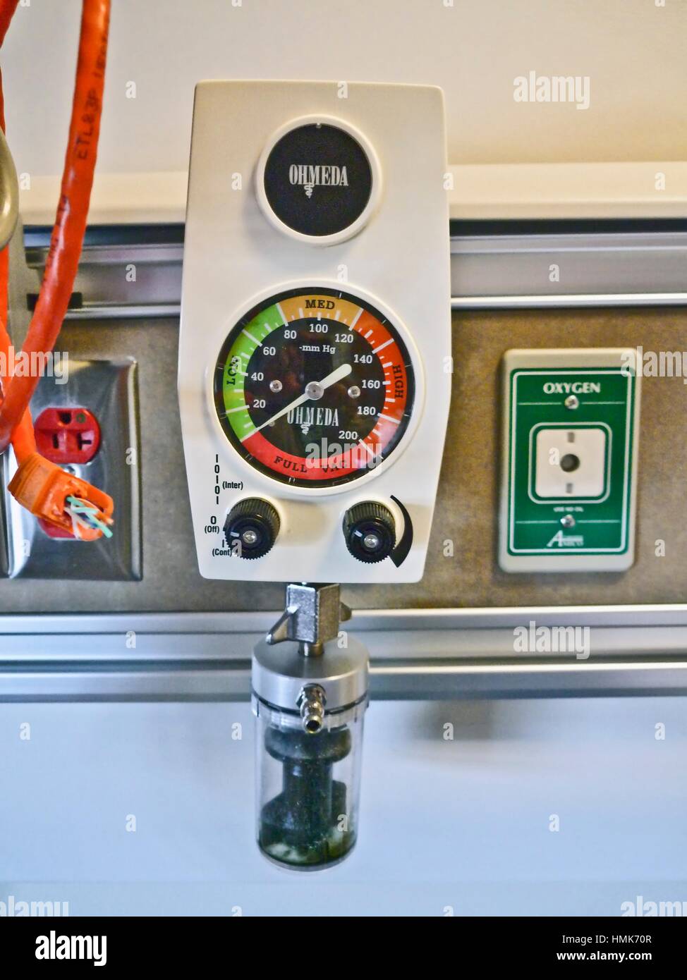 Medical equipment. Ohmeda Intermittent Suction Unit. Used for surgical suctioning among other