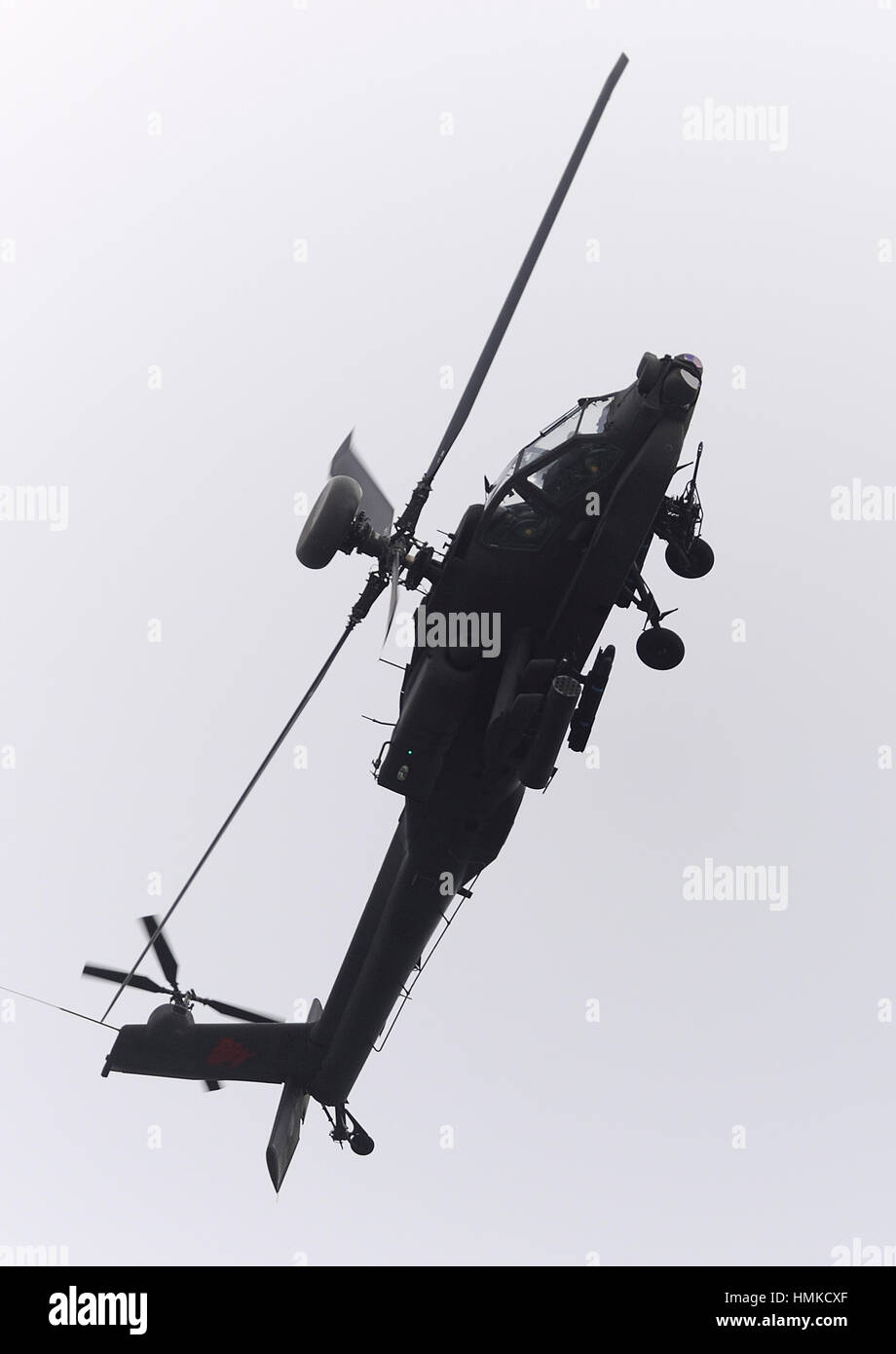 Singapore Air Force RSAF Boeing AH-64D Apache in the flying-display at ...