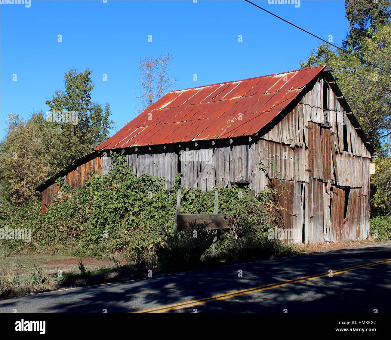 This Berry Covered Barn Is Located In Pleasant Valley