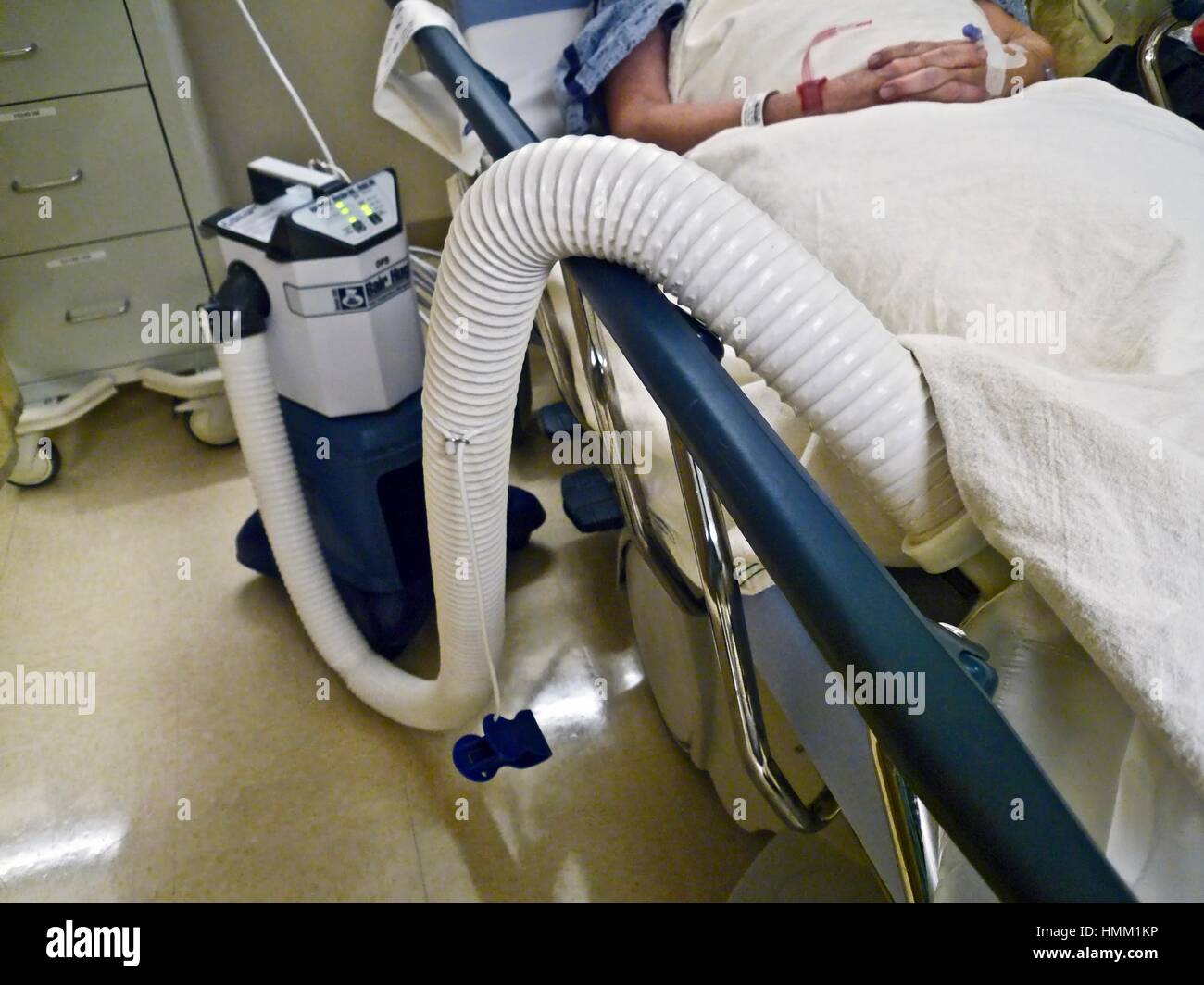 Keep the patient warm hires stock photography and images Alamy