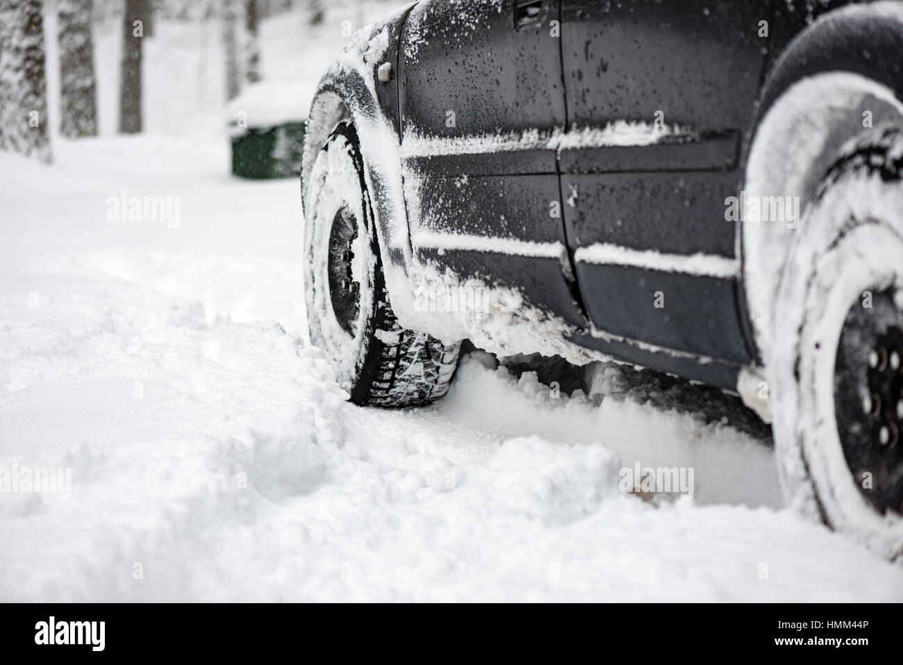 offroad car tires stuck in the snow in cold winter Stock Photo Alamy