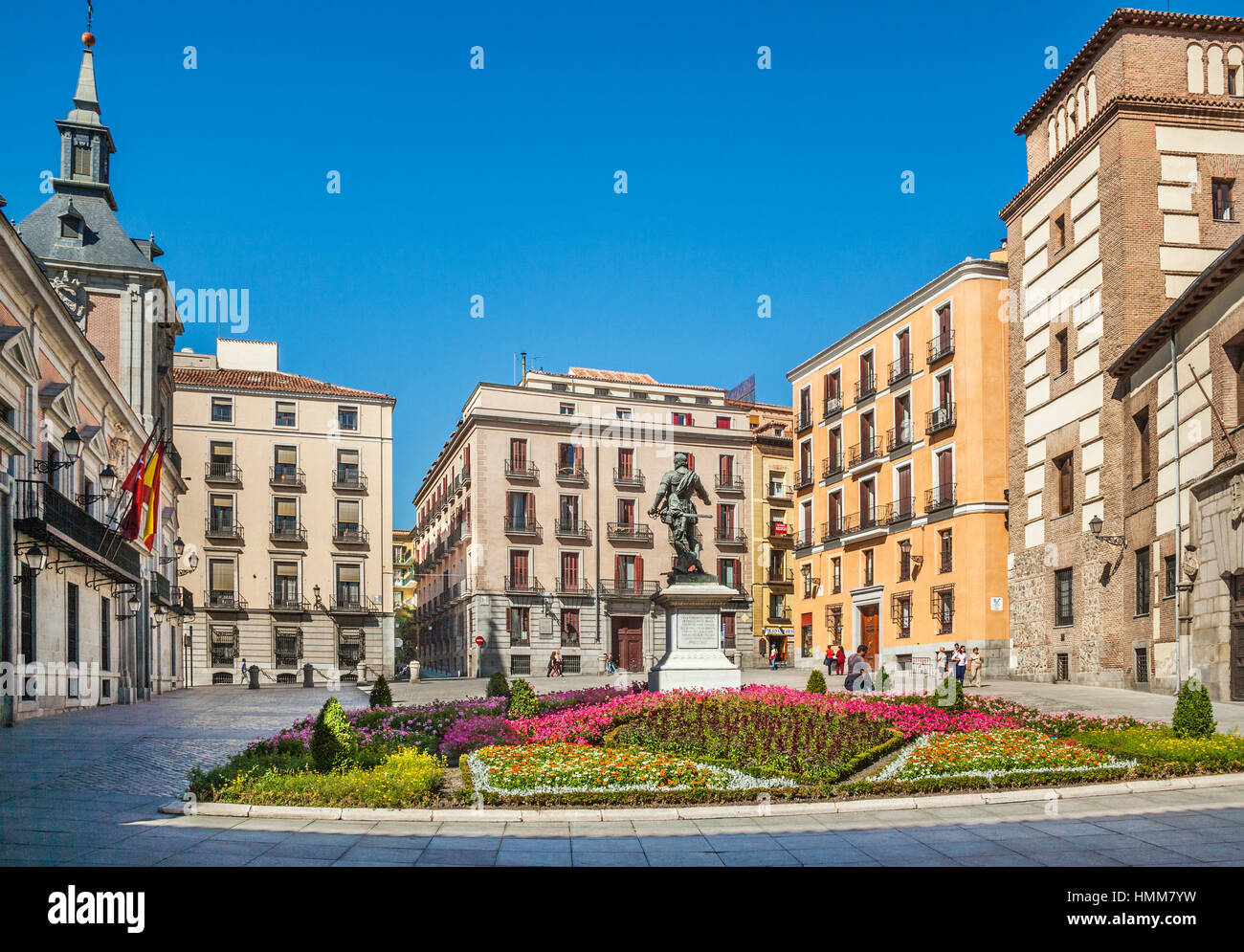 Spain, Madrid, Centro, Plaza de la Villa with the statue of Alvaro de Bazan, flanked by the Casa de la Villa, Town Hall and the Torre de los Lujanes b Stock Photo