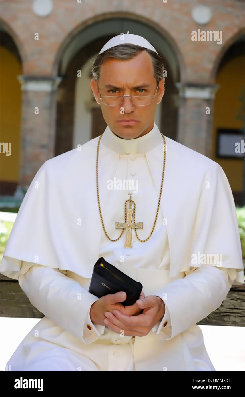 THE YOUNG POPE Sky Atlantic TV series with Jude Law Stock Photo