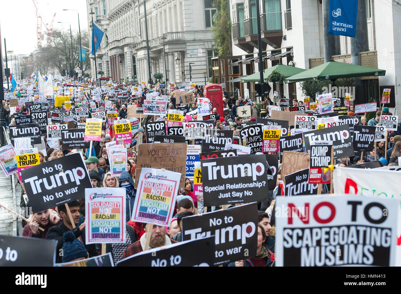 London England. 4th Feburary 2017. Thousands join rally against executive order suspending travel to the US from seven majority-Muslim countries ©Michael Tubi/Alamy Live News Stock Photo