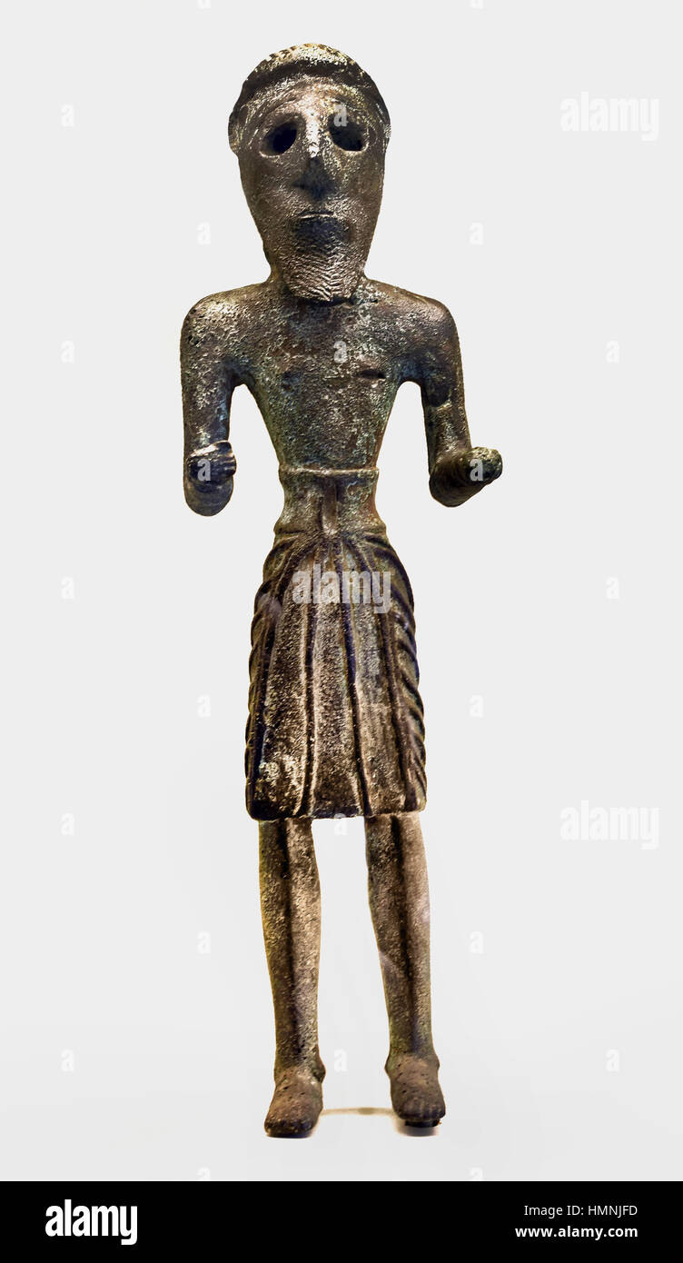Copper statue of warrior with short kilt 2000 BC Sam'al (Hittite: Yadiya ) was founded as a Hittite colony from 1725-1200 BC.  In 940 BC it became a kingdom, and in 680 BC the state came under control of the Assyrian Empire. ) Stock Photo