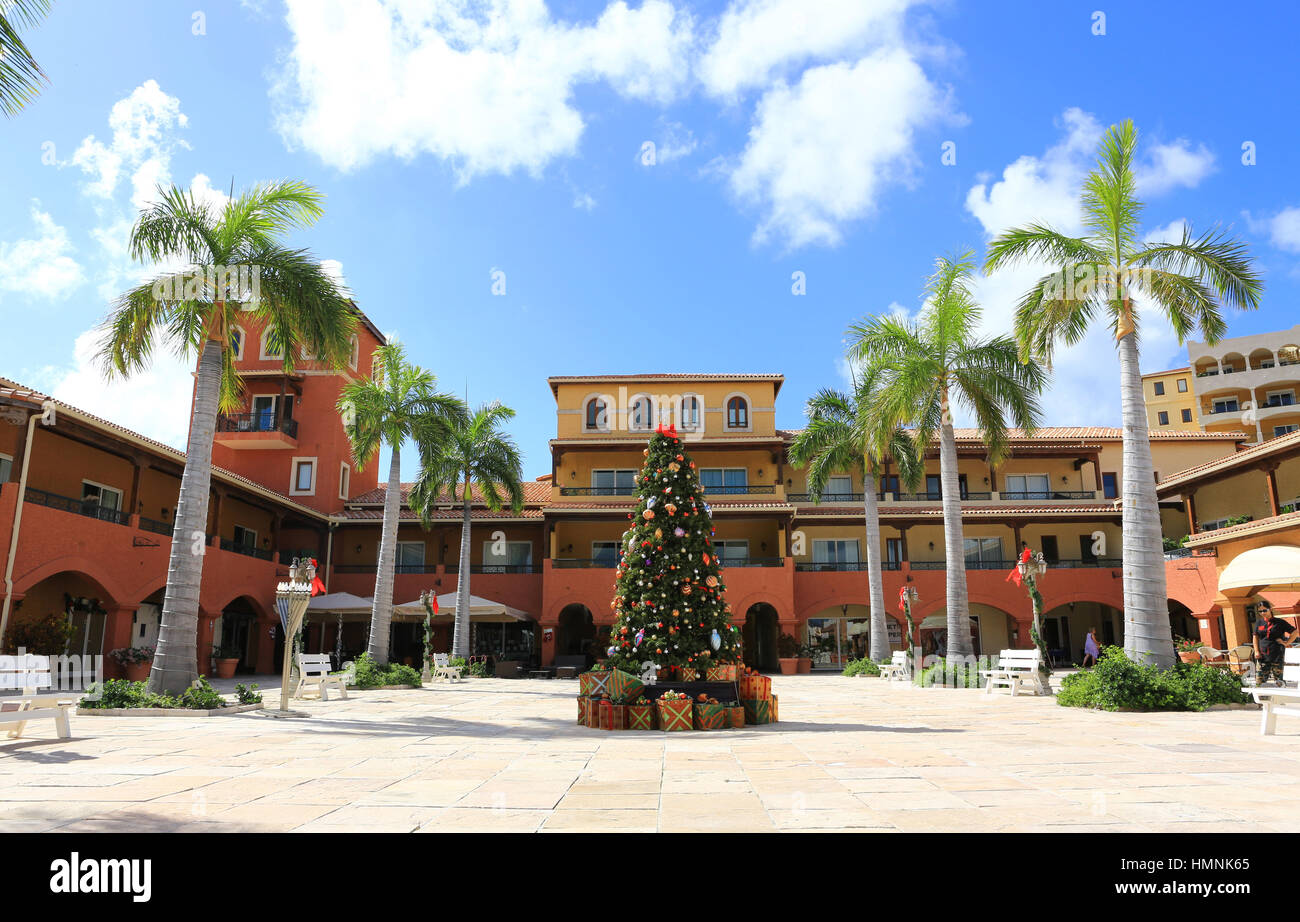 The Porto Cupecoy Village Plaza with boutiques and restaurants on the Caribbean Island of Sint Maarten offering a Riviera lifestyle with condos and ya Stock Photo