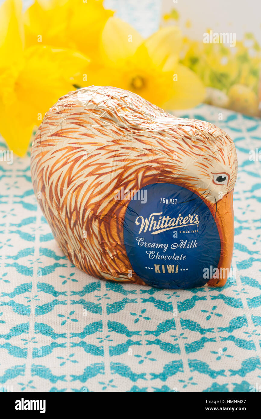 Kiwi egg hires stock photography and images Alamy