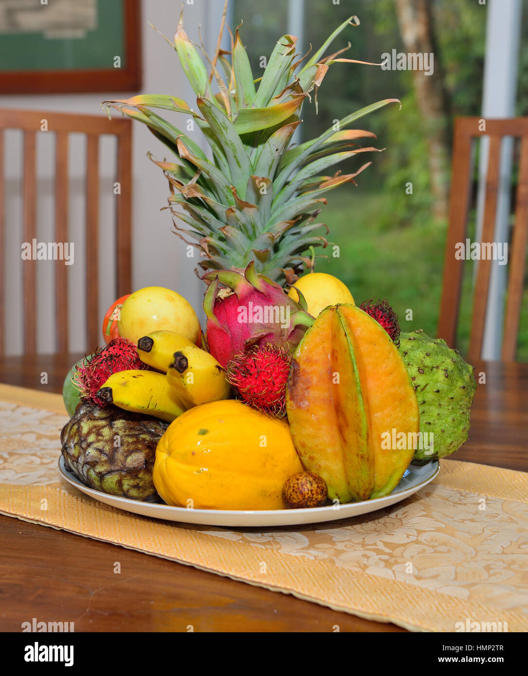 Hawaii family dinner hi-res stock photography and images - Alamy