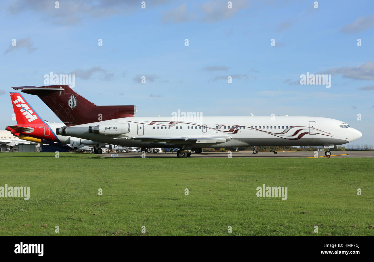 A Manx (Isle of Man) registered private Boeing 727 jet for Sale, parked at Kemble, Cotswold Airport Stock Photo