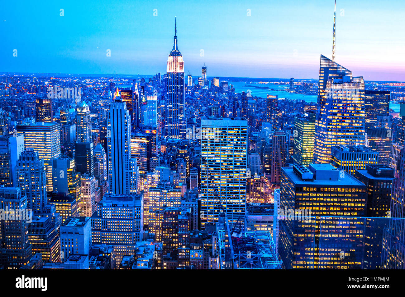 Sunset view new york skyline hi-res stock photography and images - Alamy