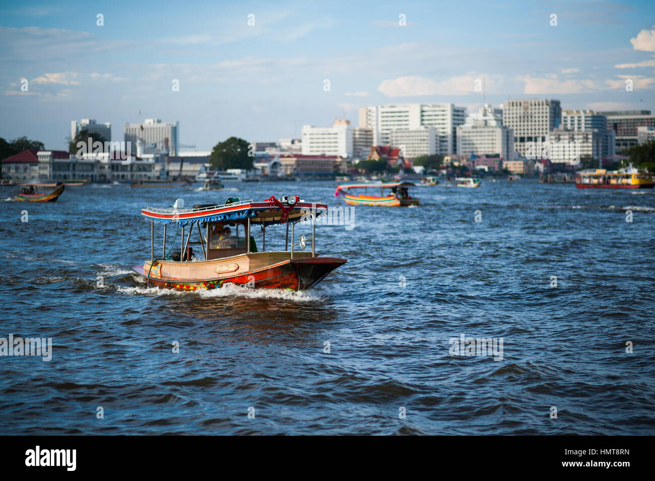 Speed boat chao river bangkok hi-res stock photography and images - Alamy