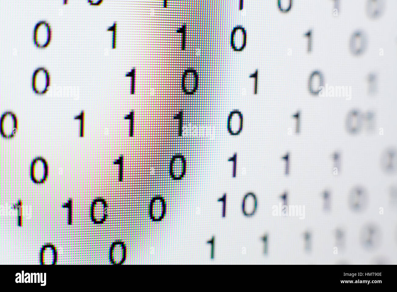 Binary code computer screen hi-res stock photography and images - Alamy