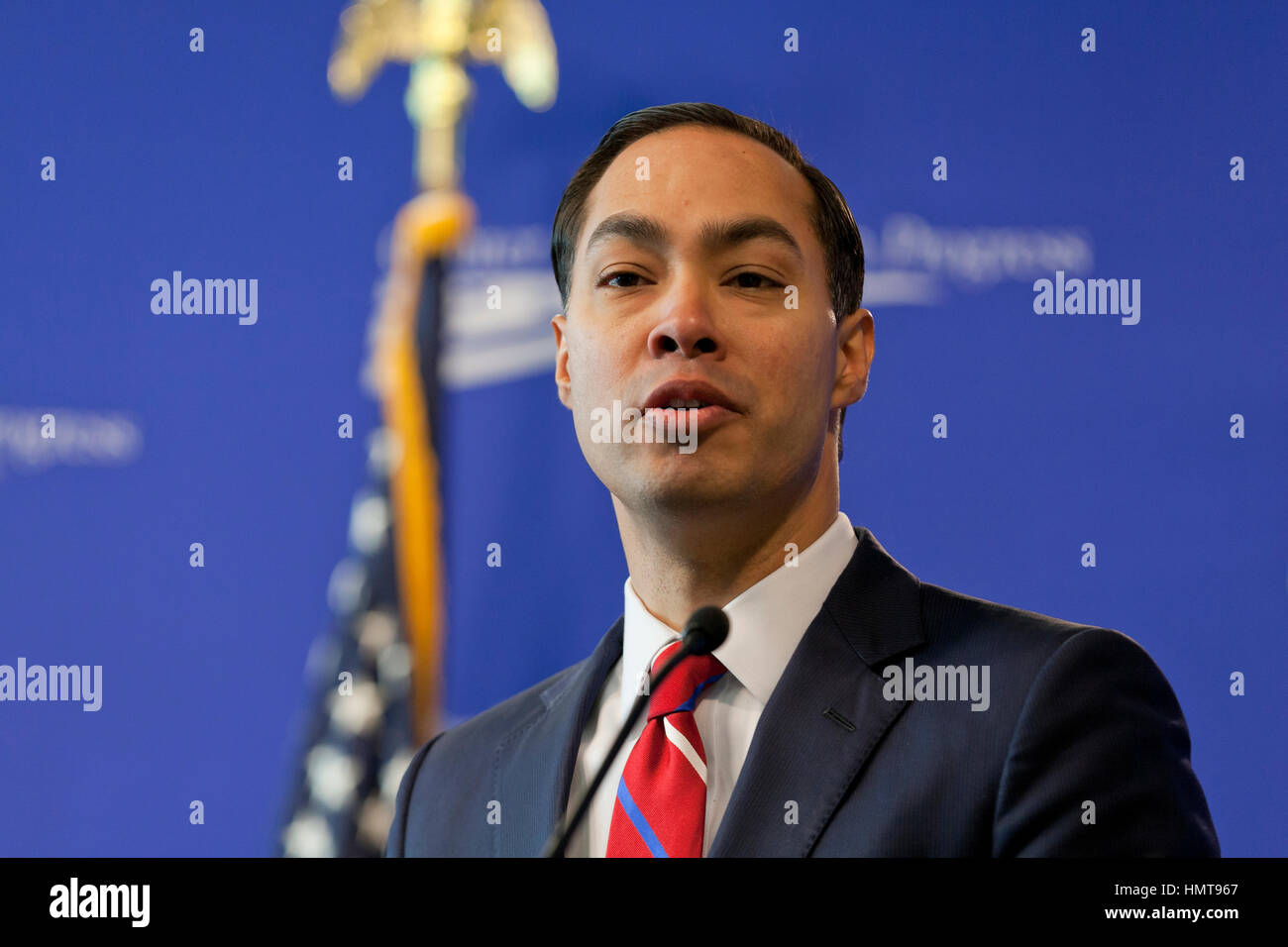 Secretary of hud hires stock photography and images Alamy