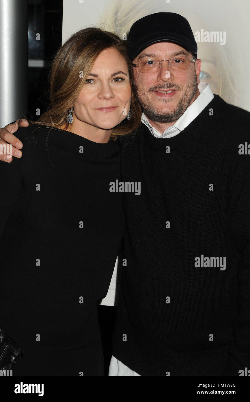 Courtney solomon hires stock photography and images Alamy