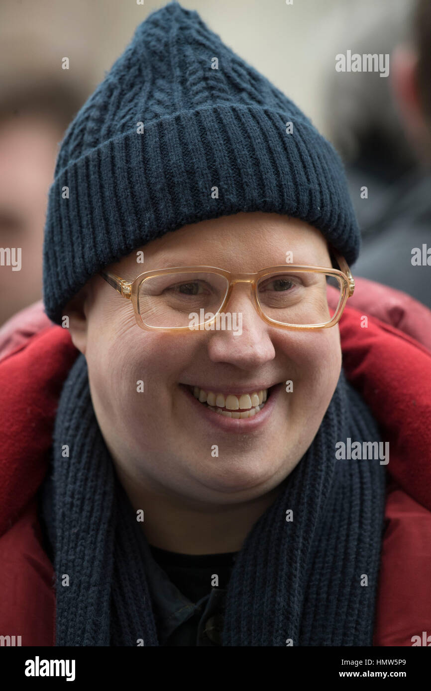 Matt Lucas spotted during filming for BBC show Doctor Who in Cardiff, South  Wales, UK Stock Photo - Alamy