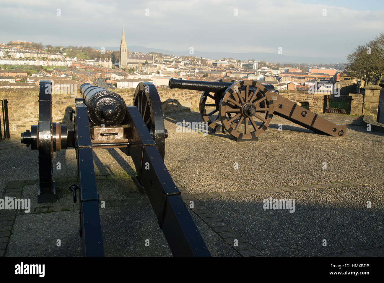 Roaring Meg on the right siege cannon on the City Walls, double bastion, Derry, Londonderry, Northern Ireland Stock Photo