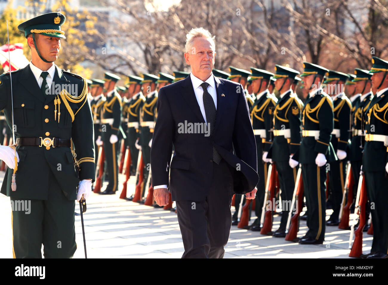 Tokyo, Japan. 4th Feb, 2017. Newly apponited U.S. Secretary of Defense James Mattis reviews the honor guards at the Defense Ministry in Tokyo on Saturday, February 4, 2017. Mattis is now here on his east Asian trip to exchange views with Japanese officials. Credit: Yoshio Tsunoda/AFLO/Alamy Live News Stock Photo