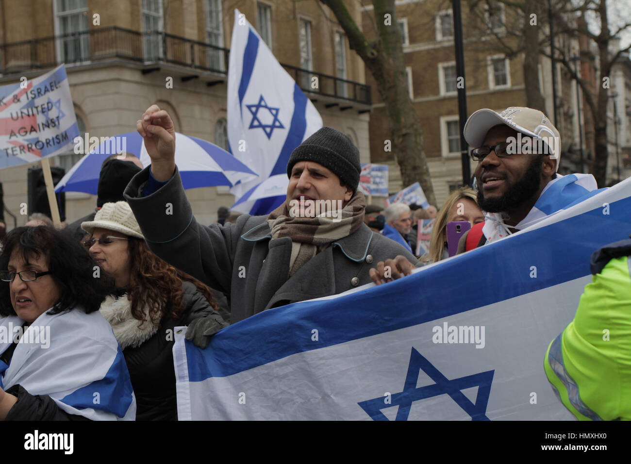 London, UK. 6th Feb, 2017. Pro-Israel supporters shout at pro-Palestine protestors on Downing Street during the visit of Israeli Prime Minister Benjamin Netanyahu. Credit: jonathan tait/Alamy Live News Stock Photo