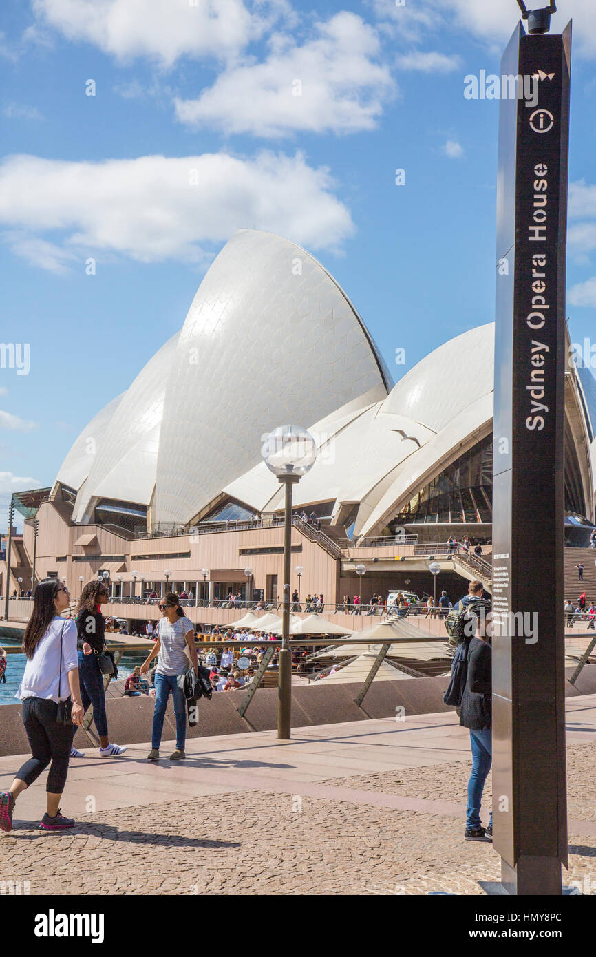 Sydney opera house signage hi-res stock photography and images - Alamy