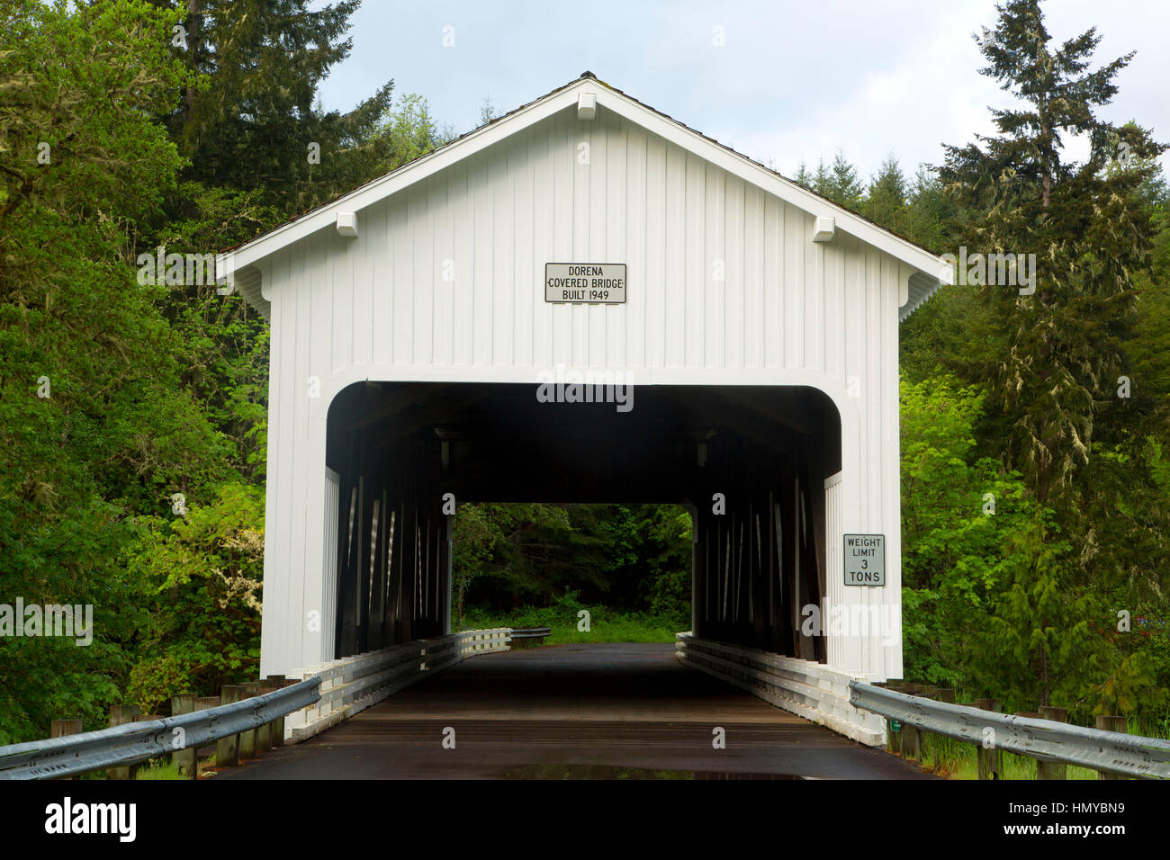 Dorena Covered Bridge, Lane County, Oregon Stock Photo Alamy
