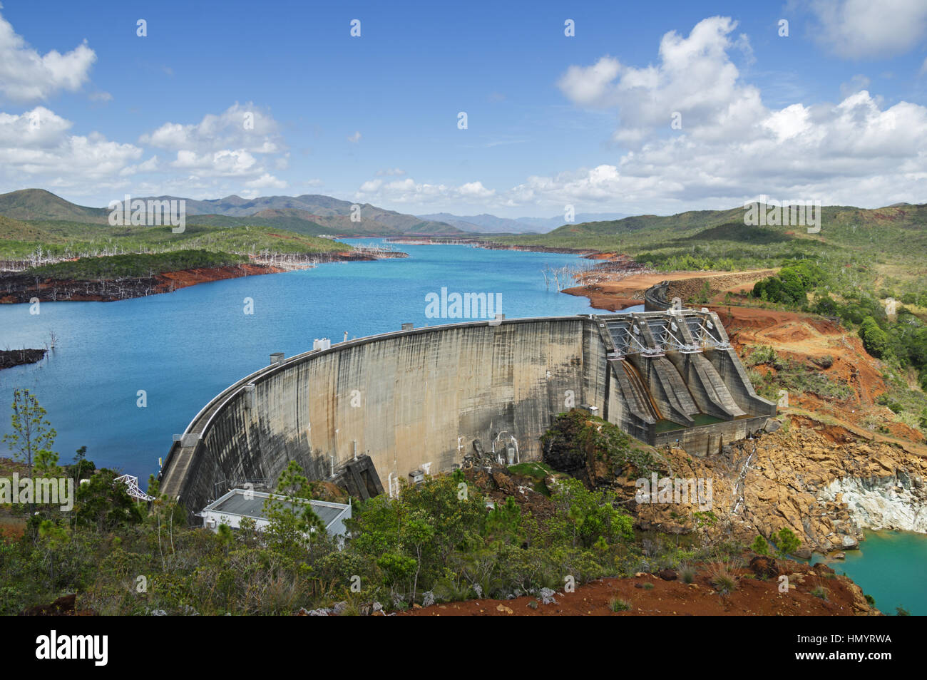 Yate lake and concrete arch and gravity dam in New Caledonia Stock Photo