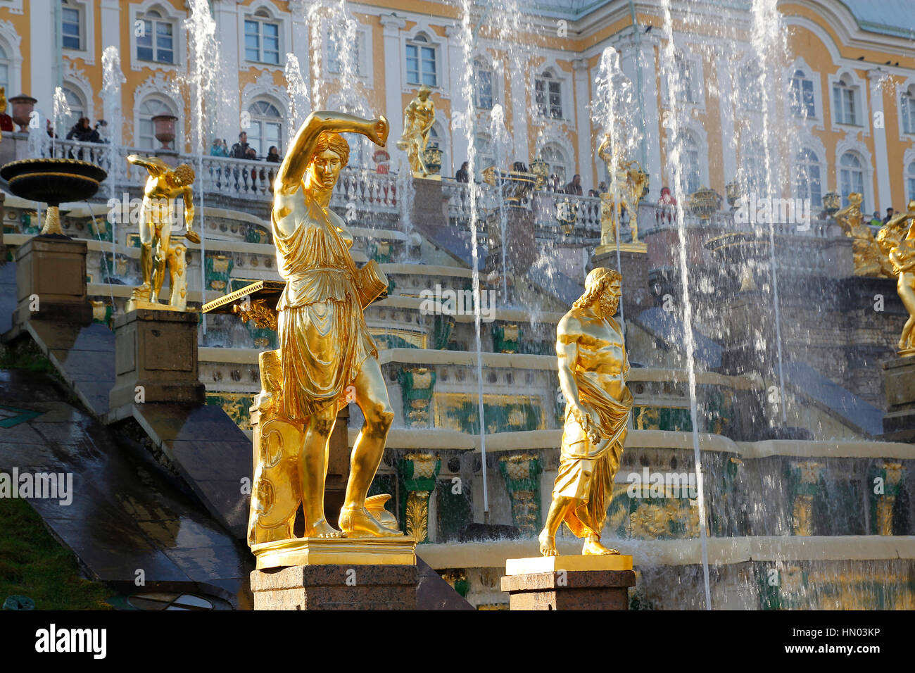 grand-cascade-fountains-at-peterhof-palace-st-petersburg-stock-photo