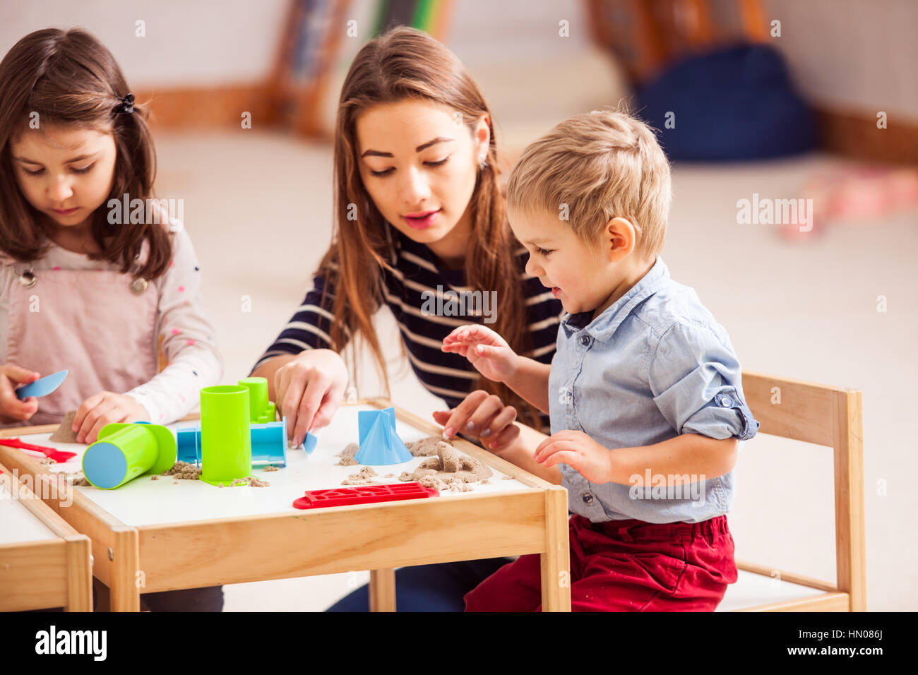 children's kinetic sand